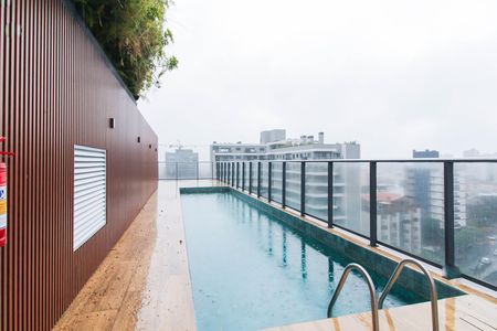Apartamento para alugar com 92m², 3 quartos e 2 vagas Apartamento para alugar com 92m², 3 quartos e 2 vagasÁrea comum - Piscina