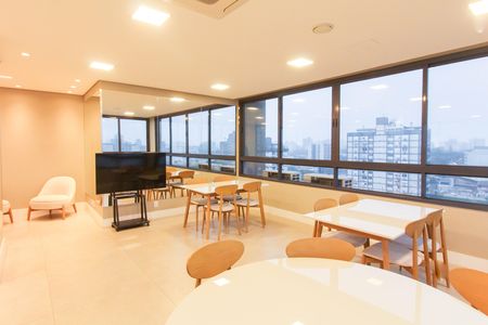 Apartamento para alugar com 92m², 3 quartos e 2 vagas Apartamento para alugar com 92m², 3 quartos e 2 vagasÁrea comum - Salão de festas