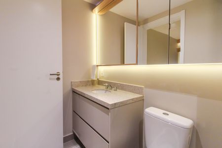 Apartamento para alugar com 92m², 3 quartos e 2 vagas Apartamento para alugar com 92m², 3 quartos e 2 vagasBanheiro da Suíte