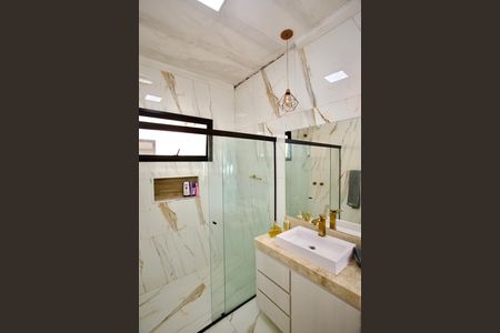 Casa à venda com 776m², 3 quartos e 2 vagas Casa à venda com 776m², 3 quartos e 2 vagasBanheiro da Suíte