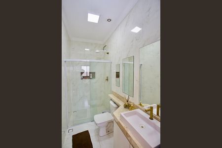Casa à venda com 776m², 3 quartos e 2 vagas Casa à venda com 776m², 3 quartos e 2 vagasBanheiro Social