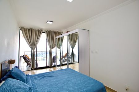 Casa à venda com 776m², 3 quartos e 2 vagas Casa à venda com 776m², 3 quartos e 2 vagasQuarto Suíte