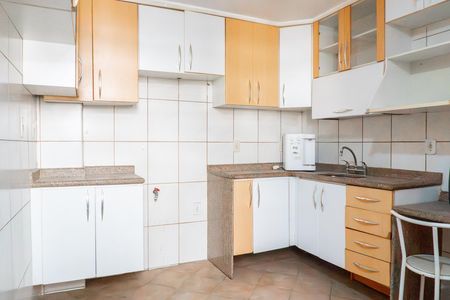 Apartamento à venda com 77m², 3 quartos e 1 vaga