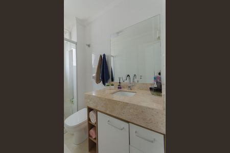 Banheiro de apartamento à venda com 2 quartos, 53m² em Vila Mariana, São Paulo