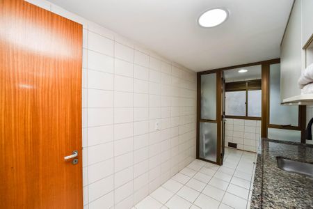 Cozinha de apartamento à venda com 3 quartos, 100m² em Boa Vista, Porto Alegre