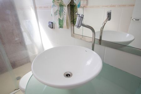 Banheiro de apartamento à venda com 2 quartos, 68m² em Jardim Maristela, São Paulo