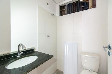 Banheiro de apartamento à venda com 1 quarto, 33m² em Vila do Encontro, São Paulo