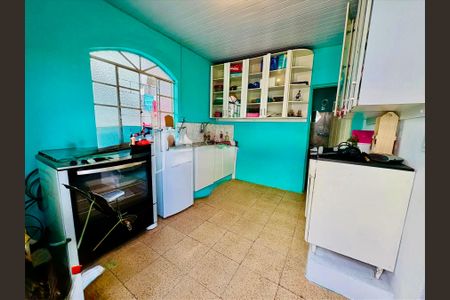 Cozinha de casa à venda com 3 quartos, 140m² em Santo Andre, Belo Horizonte