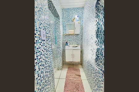 Banheiro social de casa à venda com 3 quartos, 140m² em Santo Andre, Belo Horizonte