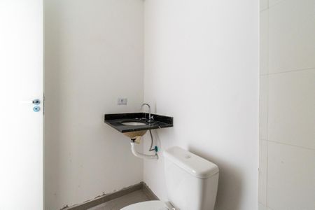 Banheiro de apartamento à venda com 1 quarto, 34m² em Vila do Encontro, São Paulo
