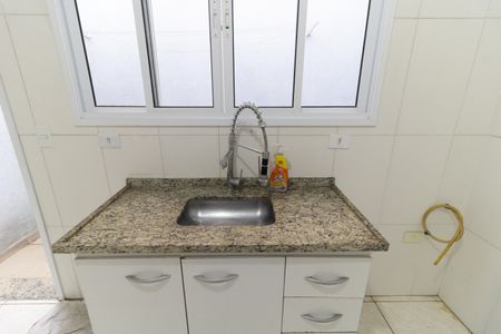 Cozinha  de casa de condomínio para alugar com 2 quartos, 55m² em Ipiranga, São Paulo