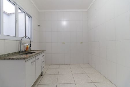 Cozinha  de casa de condomínio para alugar com 2 quartos, 55m² em Ipiranga, São Paulo