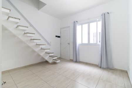 Sala de casa de condomínio à venda com 2 quartos, 55m² em Ipiranga, São Paulo
