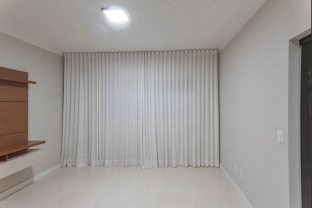 Sala de casa à venda com 4 quartos, 200m² em Residencial Cittá Di Firenze, Campinas