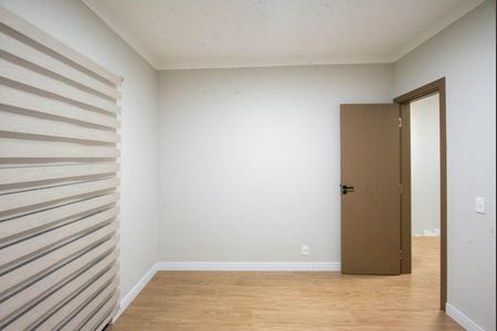 Casa à venda com 200m², 4 quartos e 4 vagas Casa à venda com 200m², 4 quartos e 4 vagasQuarto 3