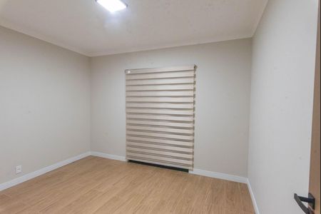 Casa à venda com 200m², 4 quartos e 4 vagas Casa à venda com 200m², 4 quartos e 4 vagasQuarto 3