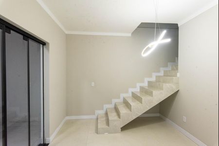 Casa à venda com 200m², 4 quartos e 4 vagas