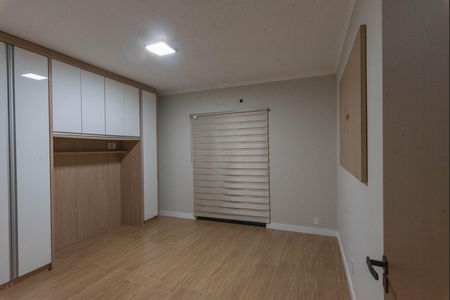 Casa à venda com 200m², 4 quartos e 4 vagas Casa à venda com 200m², 4 quartos e 4 vagasQuarto 1