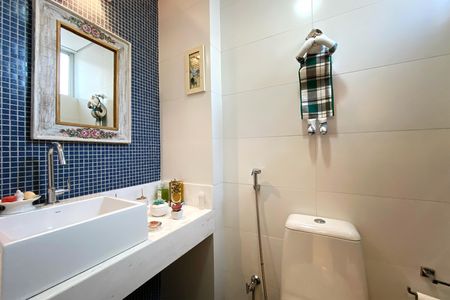 Apartamento à venda com 124m², 4 quartos e 3 vagasLavabo da Sala