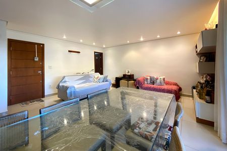 Apartamento à venda com 124m², 4 quartos e 3 vagasSala