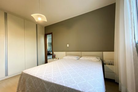Apartamento à venda com 124m², 4 quartos e 3 vagasSuite