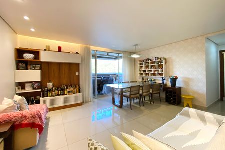 Apartamento à venda com 4 quartos, 124m² em Buritis, Belo Horizonte