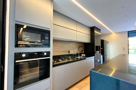 Área comum de apartamento à venda com 4 quartos, 124m² em Buritis, Belo Horizonte