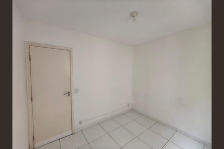 Quarto de apartamento para alugar com 2 quartos, 45m² em Taquara, Rio de Janeiro