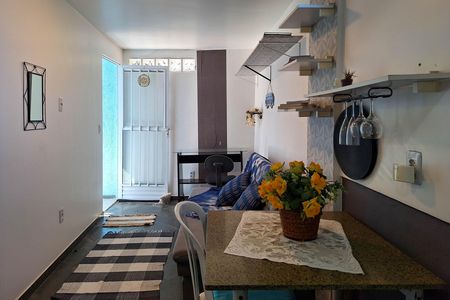 Studio para alugar com 35m², 1 quarto e sem vaga Studio para alugar com 35m², 1 quarto e sem vagaSala