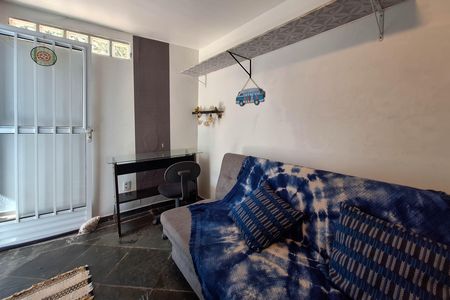 Studio para alugar com 35m², 1 quarto e sem vaga Studio para alugar com 35m², 1 quarto e sem vagaSala
