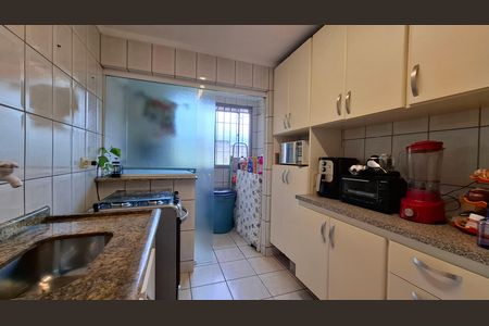Cozinha de apartamento à venda com 2 quartos, 55m² em Jardim Alvorada, Santo André