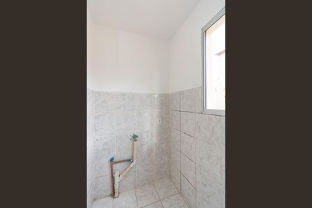 Banheiro social de apartamento para alugar com 2 quartos, 51m² em Guajuviras, Canoas