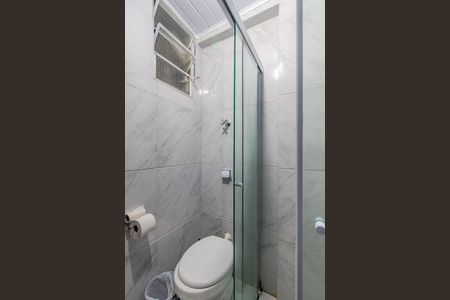 Banheiro de kitnet/studio à venda com 1 quarto, 21m² em Centro Histórico, Porto Alegre