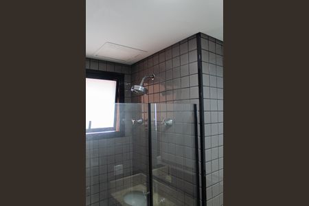 Banheiro de apartamento para alugar com 2 quartos, 46m² em Chácara Santo Antônio (zona Sul), São Paulo