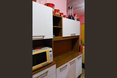 Cozinha de casa à venda com 2 quartos, 50m² em Jardim Roberto, Osasco
