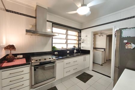 Apartamento à venda com 159m², 4 quartos e 1 vaga Apartamento à venda com 159m², 4 quartos e 1 vagaCozinha