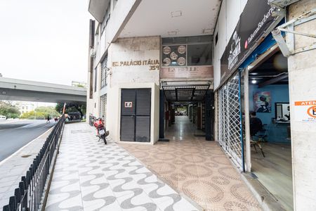Fachada de kitnet/studio à venda com 1 quarto, 17m² em Centro Histórico, Porto Alegre