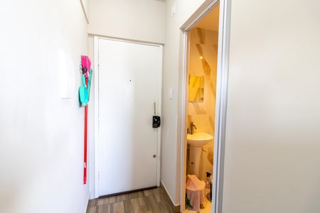 Entrada de kitnet/studio à venda com 1 quarto, 17m² em Centro Histórico, Porto Alegre
