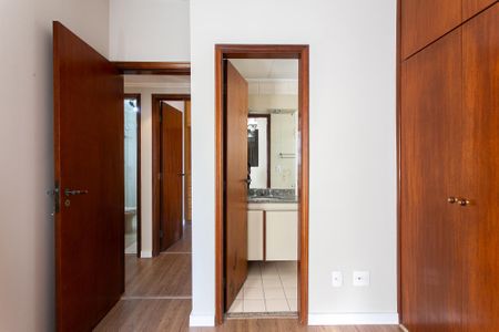 Apartamento à venda com 86m², 3 quartos e 1 vaga Apartamento à venda com 86m², 3 quartos e 1 vagaSuíte