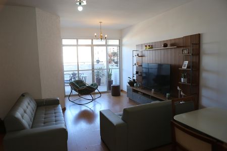 Sala de apartamento à venda com 3 quartos, 111m² em Bairro da Glória, Contagem