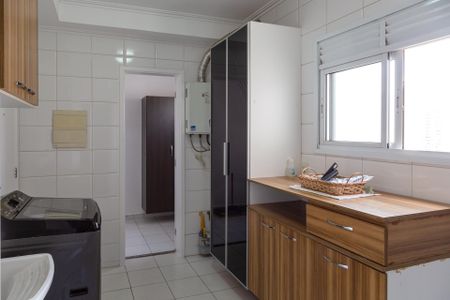 Apartamento para alugar com 153m², 3 quartos e 3 vagasÁrea de Serviço