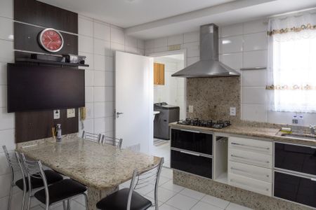 Apartamento para alugar com 153m², 3 quartos e 3 vagasCozinha