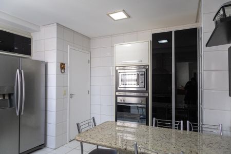 Apartamento para alugar com 153m², 3 quartos e 3 vagasCozinha
