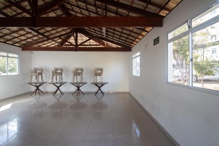 Apartamento à venda com 46m², 2 quartos e 1 vaga Apartamento à venda com 46m², 2 quartos e 1 vagaÁrea comum - Salão de festas