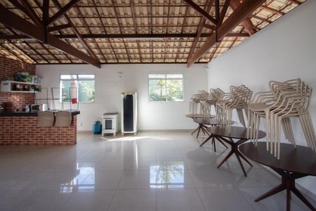 Apartamento à venda com 46m², 2 quartos e 1 vaga Apartamento à venda com 46m², 2 quartos e 1 vagaÁrea comum - Salão de festas