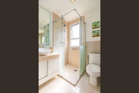Apartamento à venda com 90m², 2 quartos e 2 vagas Apartamento à venda com 90m², 2 quartos e 2 vagasBanheiro da Suíte 1