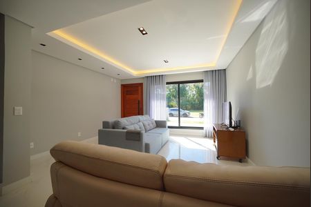 Casa para alugar com 140m², 3 quartos e 2 vagasSala