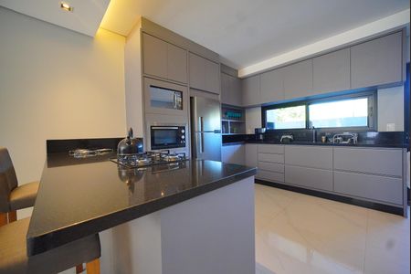 Casa para alugar com 140m², 3 quartos e 2 vagasCozinha