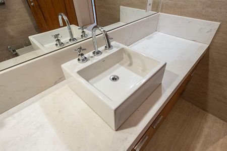 Apartamento à venda com 184m², 3 quartos e 2 vagas Apartamento à venda com 184m², 3 quartos e 2 vagasBanheiro