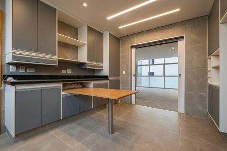 Apartamento à venda com 184m², 3 quartos e 2 vagas Apartamento à venda com 184m², 3 quartos e 2 vagasCozinha